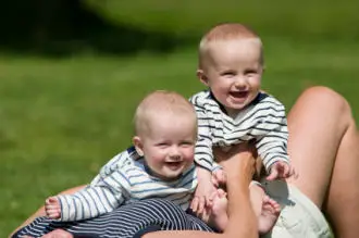 Raising twin toddlers 